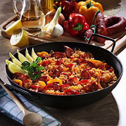 Chorizo-Paella (Arroz con chorizo)