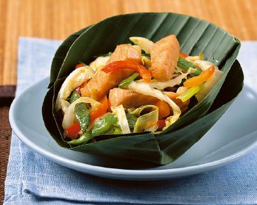 Lachs auf Pfannengemüse